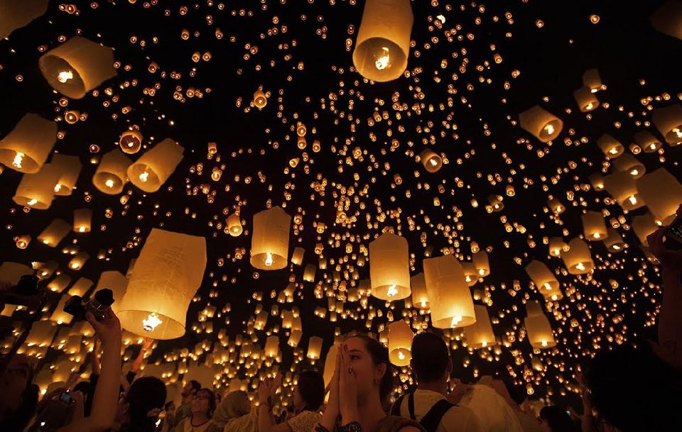 Photos The magic of Thailand's floating lanterns Easyvoyage