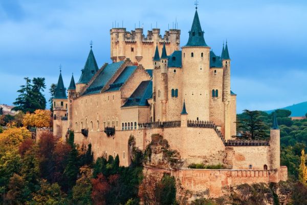 12 castillos y monumentos reales que inspiraron a Disney - Easyviajar