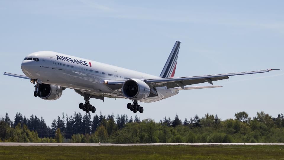 Un bébé naît dans le vol Air France reliant Dakar à Paris.  Easyvoyage