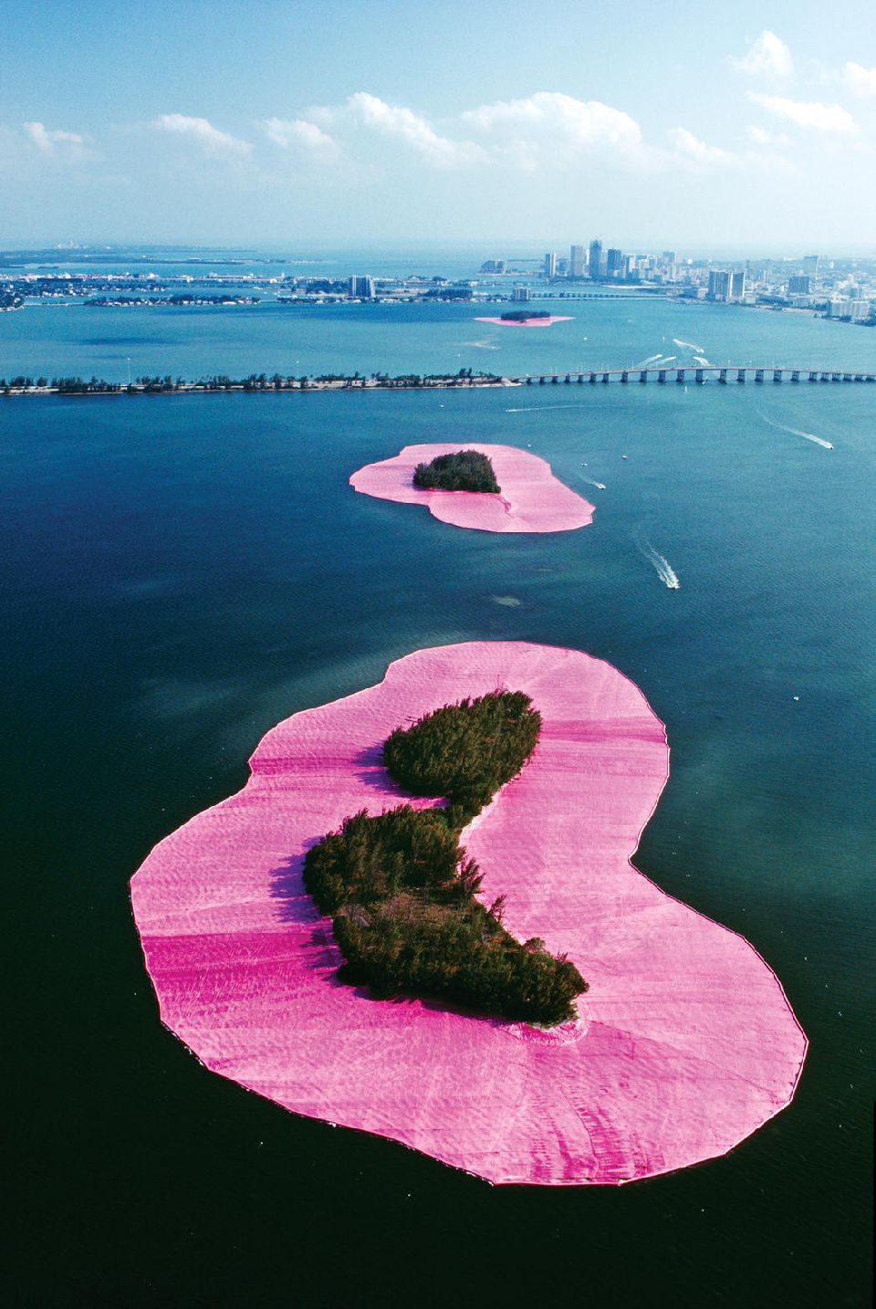Christo et Jeanne-Claude transforment les paysages - Easyvoyage