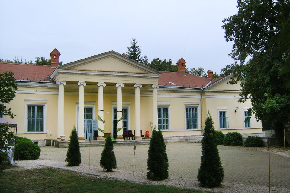 Le château de Verseg-Fenyoharaszt , Les châteaux hôtels, Les monuments, Hongrie