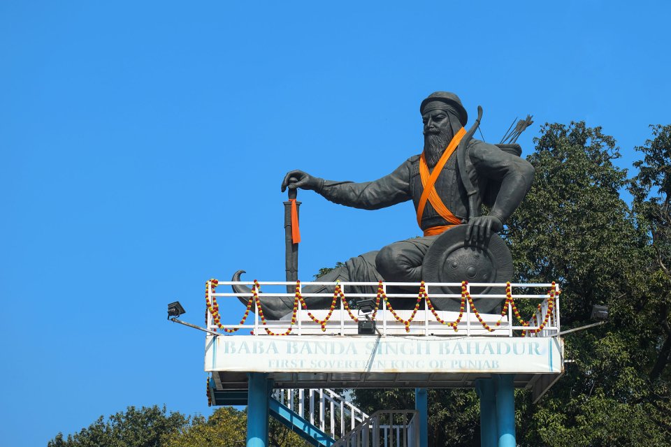 Le Banda Singh Bahadur de New Delhi, Dera Baba Banda (Jammu), Les monuments, Jammu et Cachemire