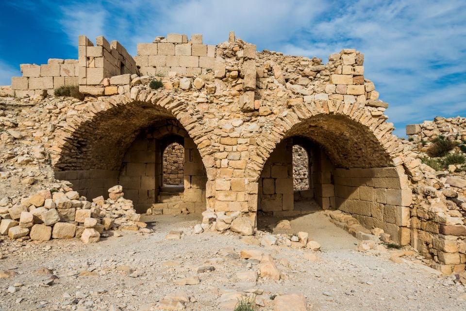 Das Schloss von Iraq el Amir, Die Monumente, Jordanien