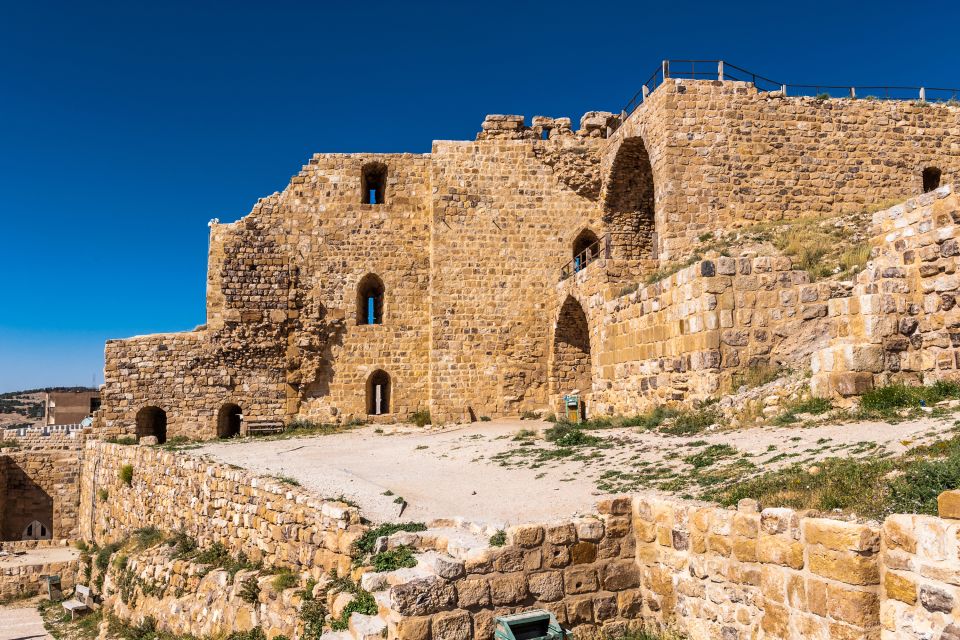 Les monuments, jordanie, qsar, désert, moyen-orient, chateau, moyen-age, croisade, Kérak, fort, fortification, forteresse