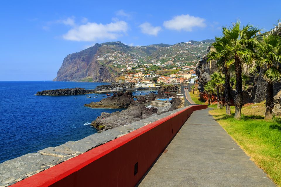 Colores locales, Camara de Lobos, Las costas, Madeira