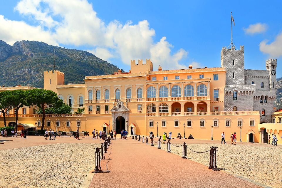 Il palazzo reale , Montecarlo