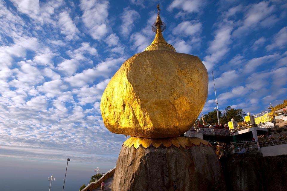 Kyaiktiyo o Golden Rock , Myanmar