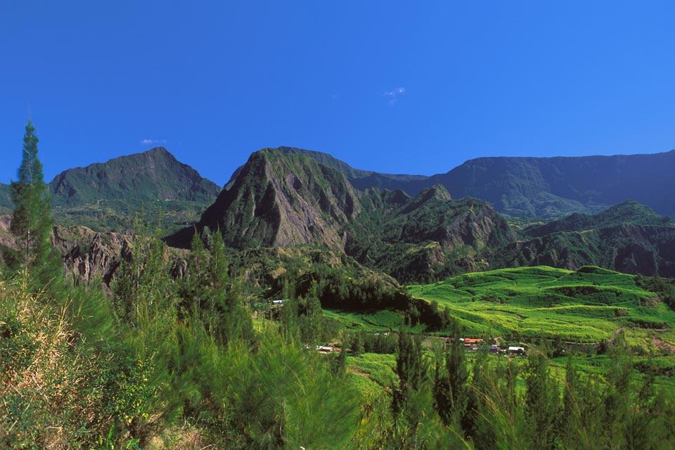 Les Hauts , Les sommets réunionnais , Réunion