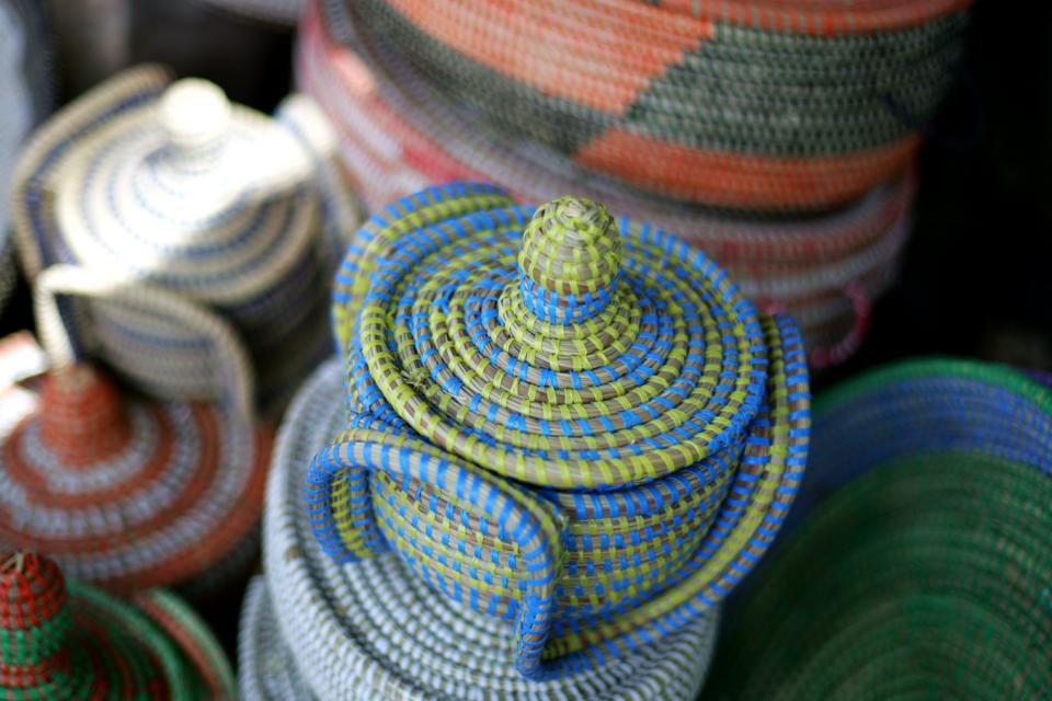 Die Herstellung von Dekorationsgegenständen , Senegal