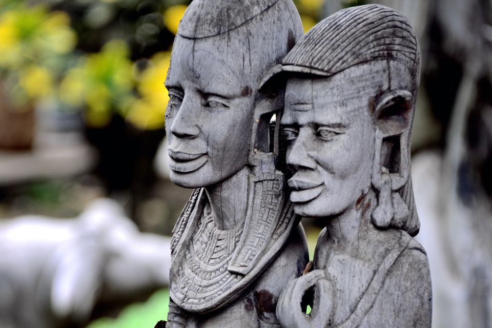 Les sculptures en bois, Les sculpteurs, Les arts et la culture, Zanzibar