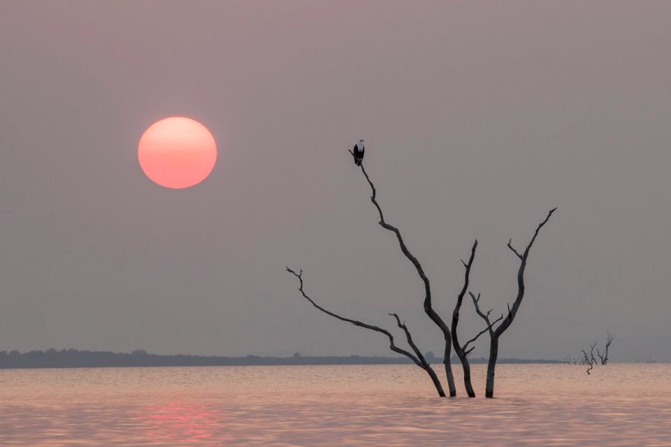 El lago Kariba , Zimbabwe