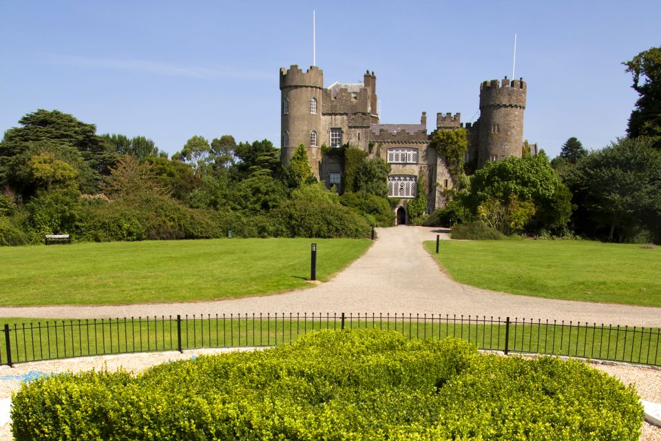 El parque del castillo de Malahide, Irlanda, Castillo de Malahide, Los monumentos, Dublín, Irlanda