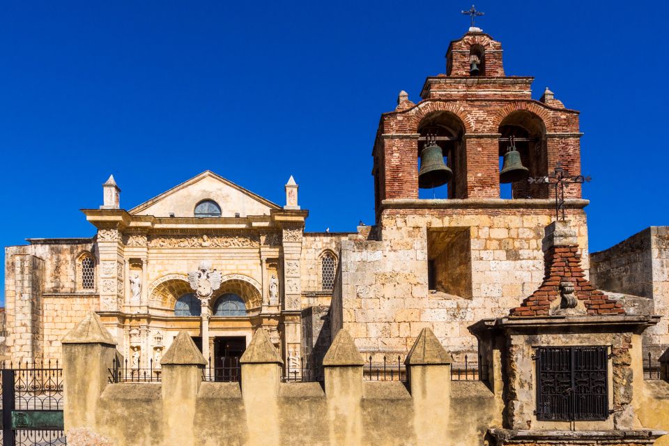 La prima cattedrale delle Americhe, La cattedrale di Santo Domingo., I monumenti e le passeggiate, Santo Domingo, Repubblica Dominicana
