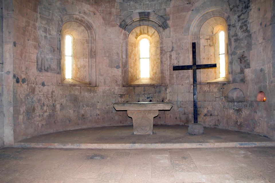 Interior de la abadía de Le Thoronet, Abadía Le Thoronet, Los monumentos, Provence-Alpes-Côte d'Azur