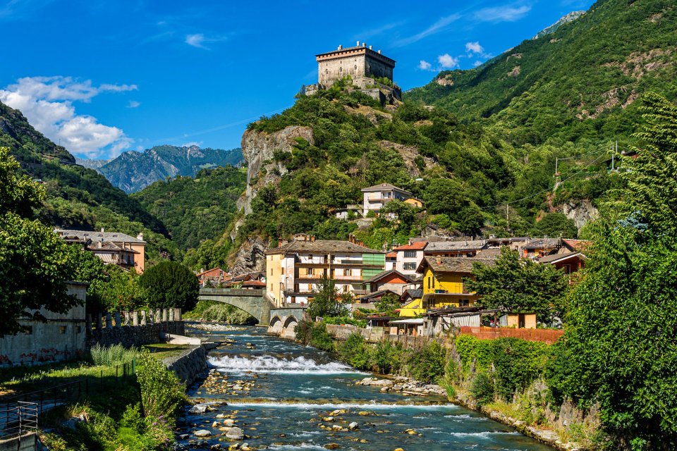 Architektur und Natur im Aostatal, Die Schlösser, Die Monumente, Das Aoste-Tal