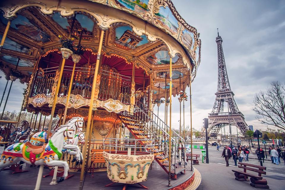 La Tour Eiffel , Signora di Ferro nel cielo blu , Francia