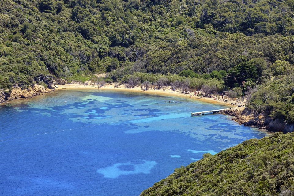 Lengua de playa en las islas, Islas Hyères y Lerins, Las costas, Provence-Alpes-Côte d'Azur