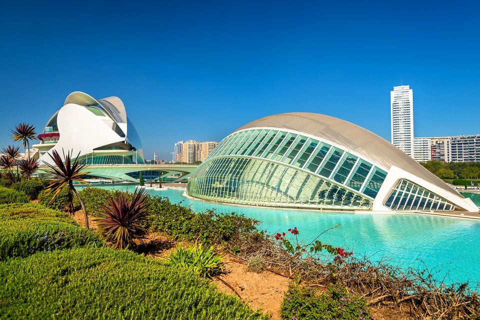 La cúpula hemisférica, Ciudad de las Artes y las Ciencias de Valencia, Arte y cultura, Comunidad Valenciana