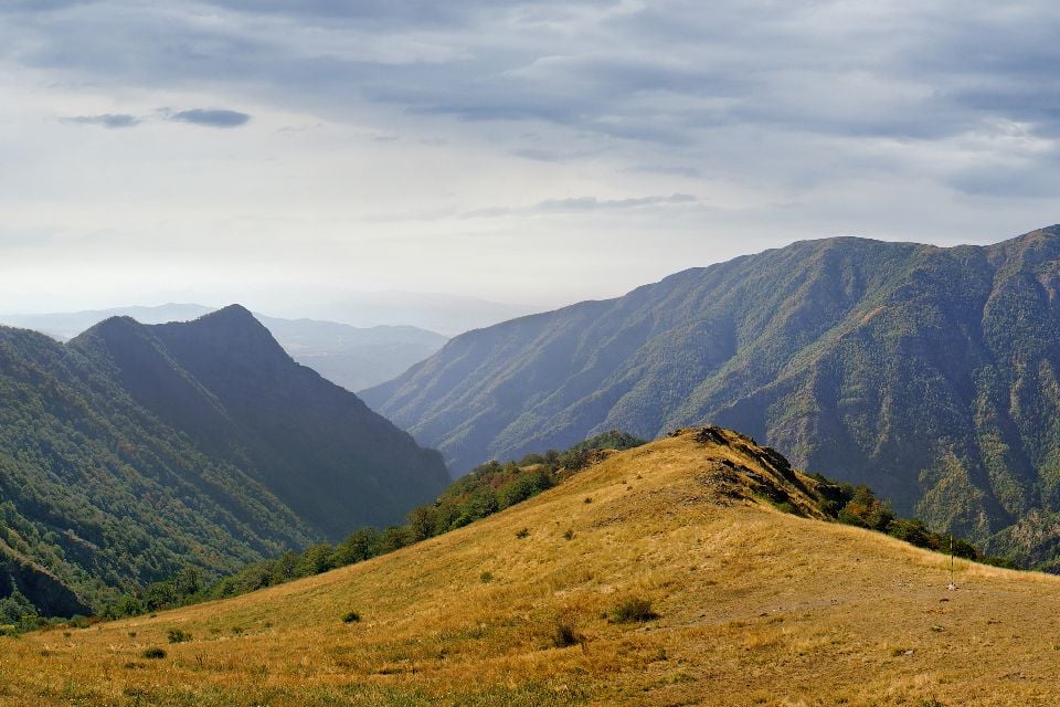 Il monte Balkan , Le verdi montagne dei Monti Balcani , Bulgaria