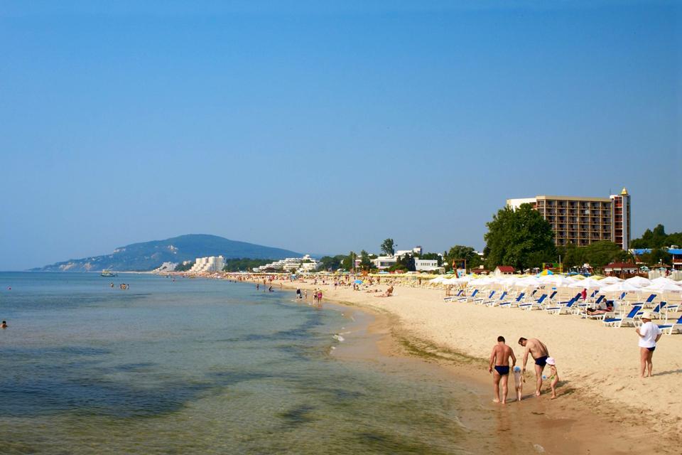 Les grandes stations chic , Les plages s'étendant sur des kilomètres , Bulgarie