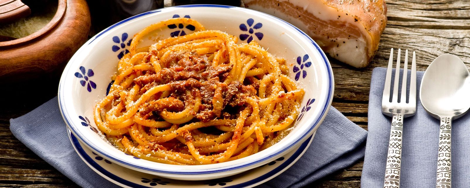 Bucatini All Amatriciana Latium Italien