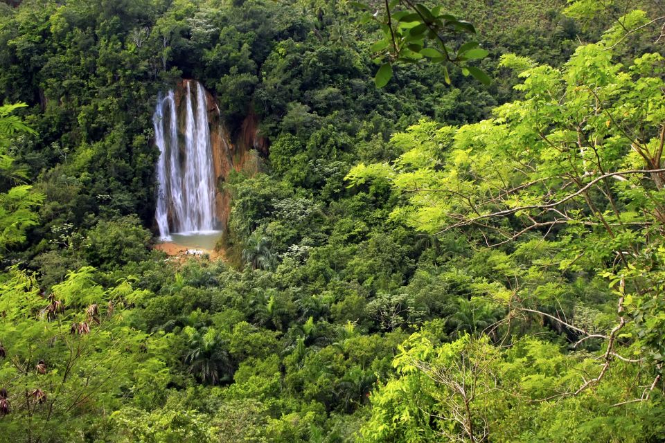 Auf Eselsrücken zum Wasserfall El Limon, Der Wasserfall El Limon, Die Landschaften, Dominikanische Republik