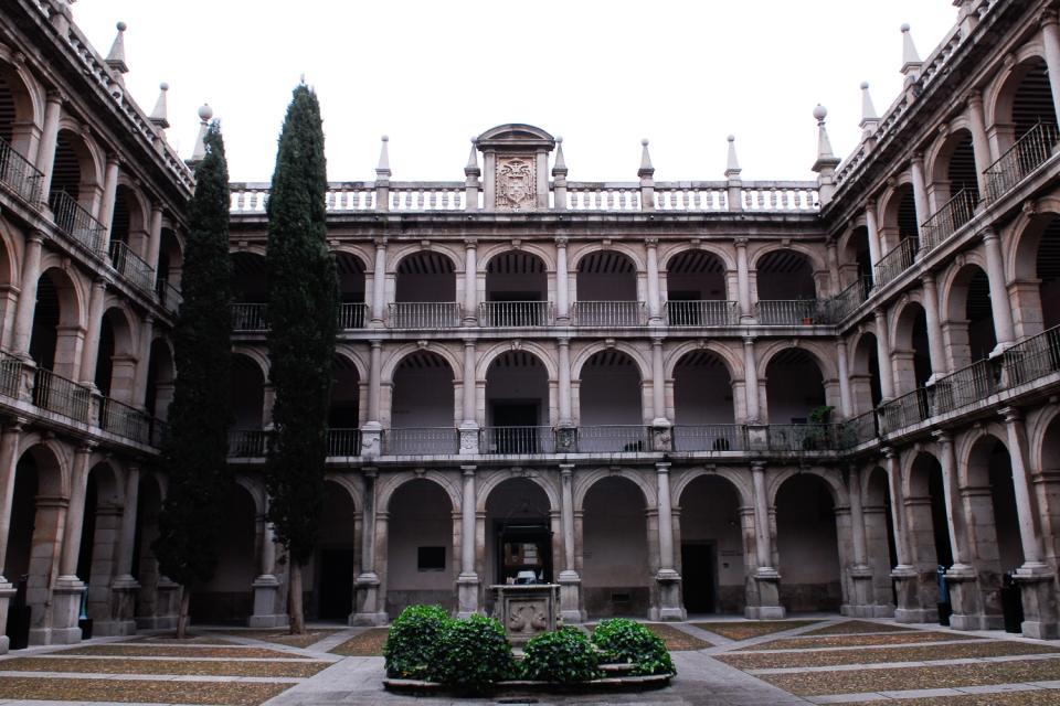 La universidad de Alcalá de Henares , España