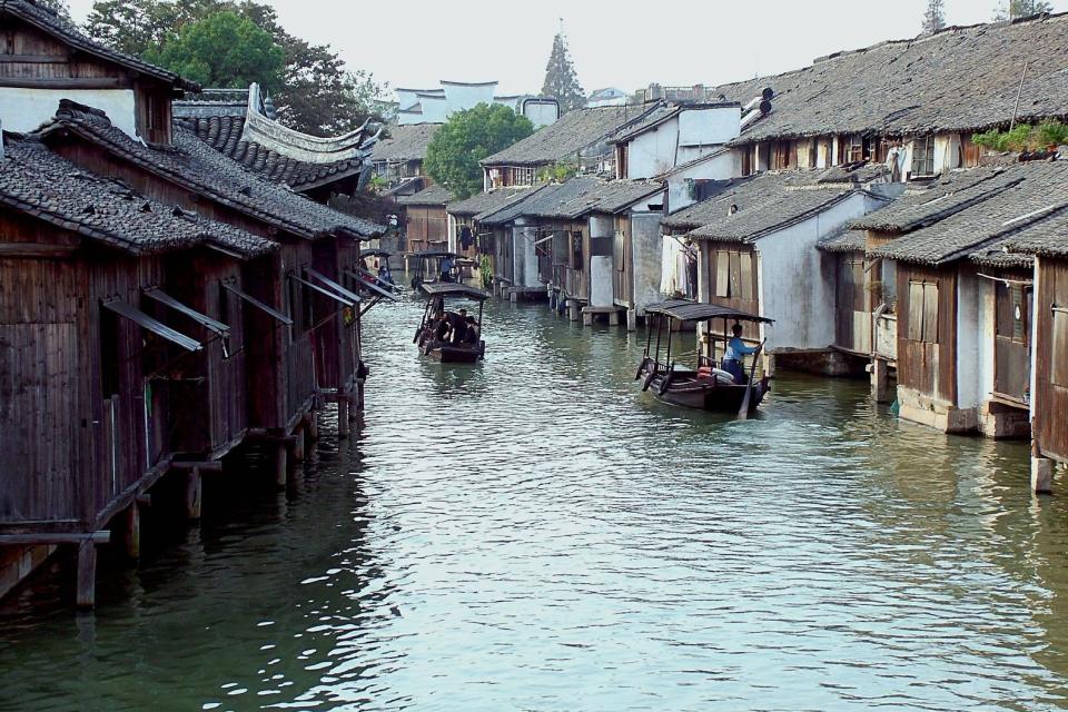 La région côtière de Zhejiang , Les bateaux touristiques sur le canal , Chine