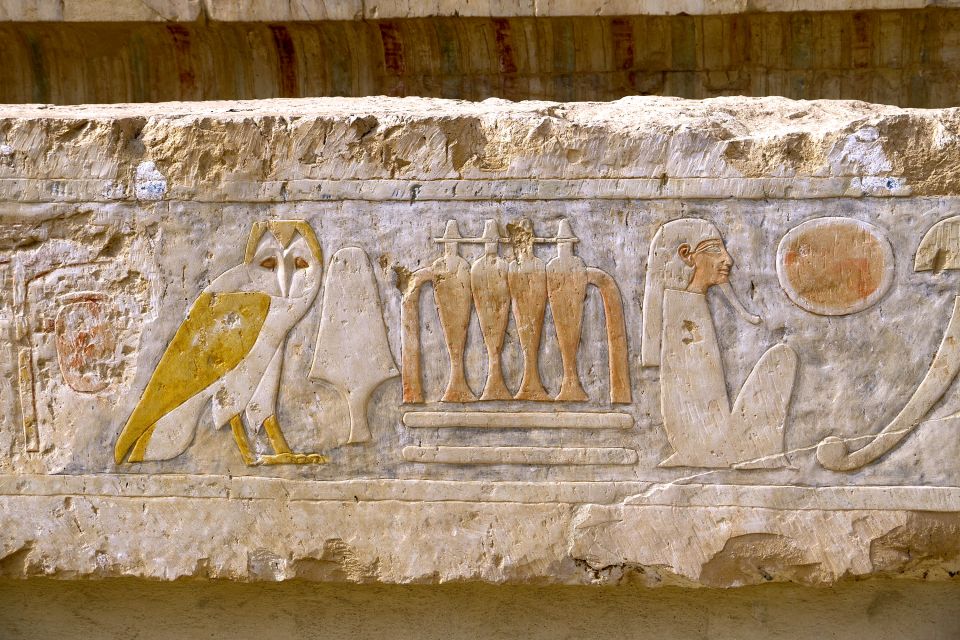 Entrada de una tumba, La vallée des Nobles, Los parajes, Egipto