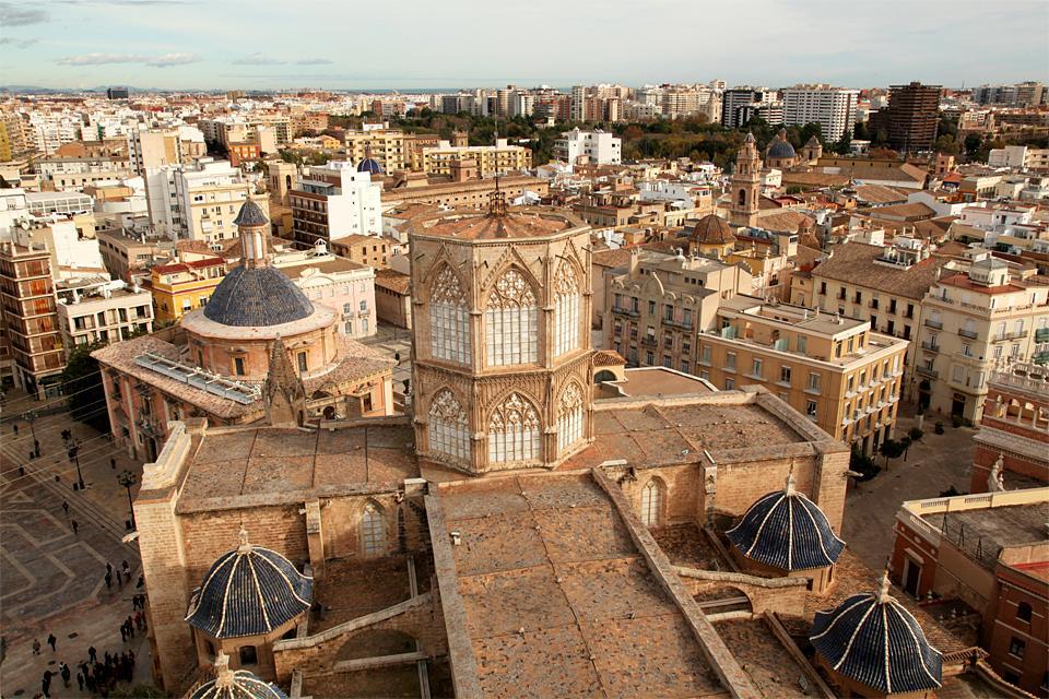 La Cathedrale De Valence Community Of Valencia Spain