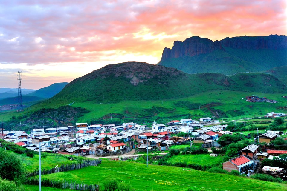 Langmusi, Il Gansu, I paesaggi, Le province dell'Ovest