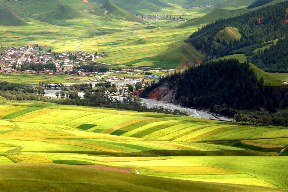 Il Gansu, I paesaggi, Le province dell'Ovest