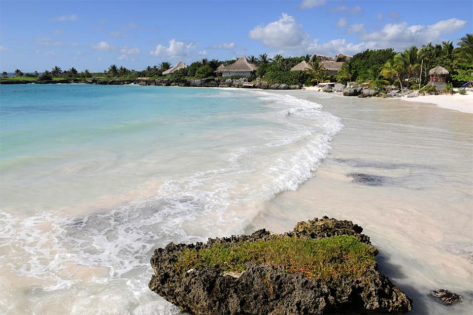La plage de Juanillo à Cap Cana , République dominicaine