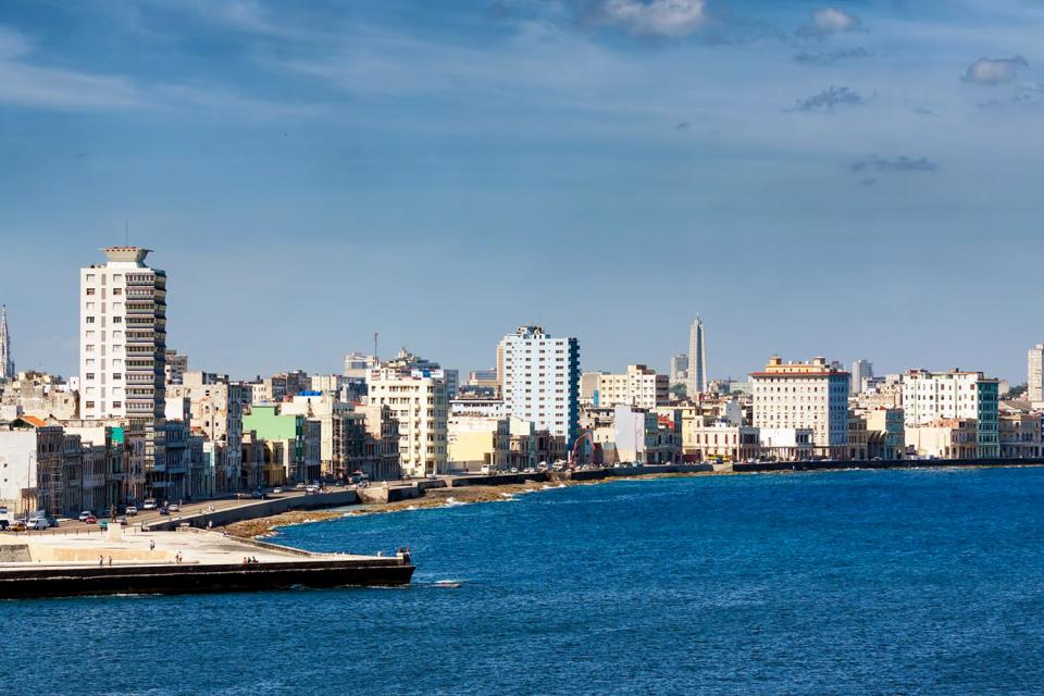 Le Malecon , Cuba