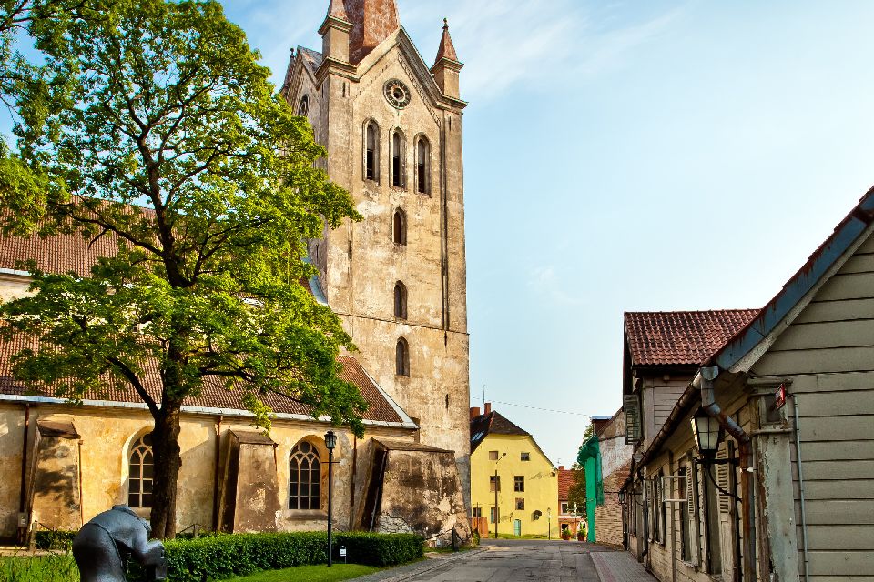 La vieille ville de Césis , Lettonie