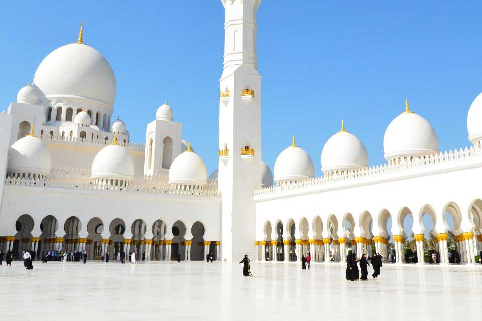La Grande Mosquée Sheikh Zayed à Abu Dhabi , Emirats Arabes Unis