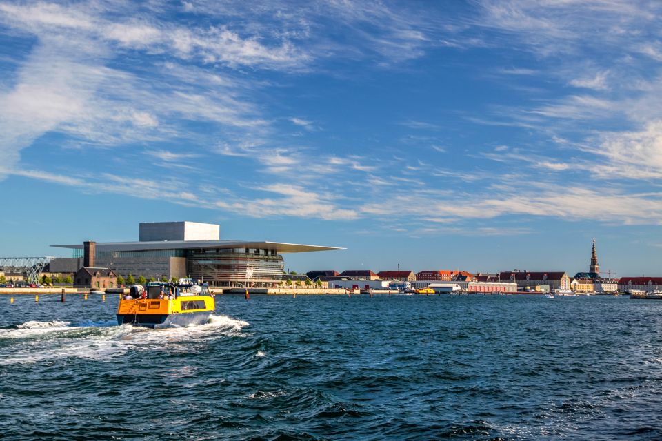 Le port de Copenhague , Danemark