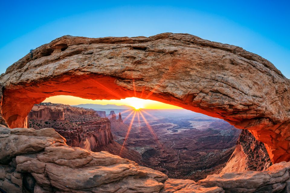 Les paysages, Canyonlands National Park, Desert, Mesa Arch, Utah, USA, Amerique, etats-Unis, parc national
