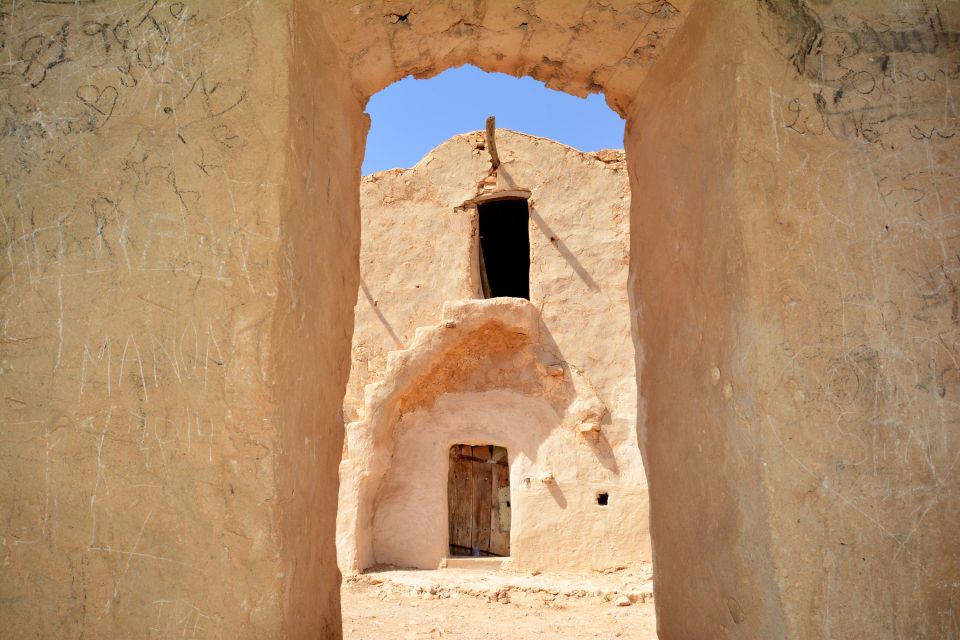 Les châteaux du désert, Tunisie, afrique, maghreb, monde musulman, désert, tataouine, chenini, ksar, el ferch