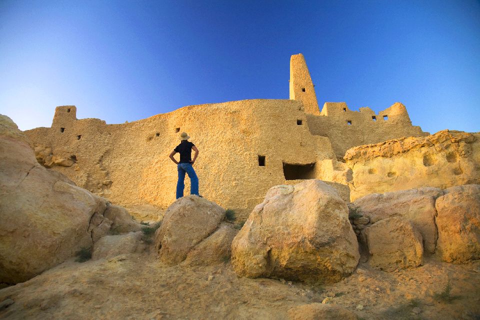 Le désert libyque , Le temple de l'oracle à Siwa , Egypte