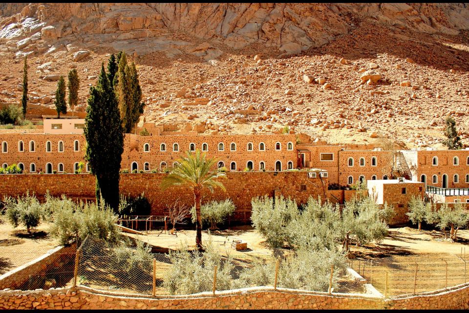 Un hotel en el monasterio de Santa Catalina, El monasterio de Santa Catalina, Los parajes, Sharm el Sheikh, Egipto