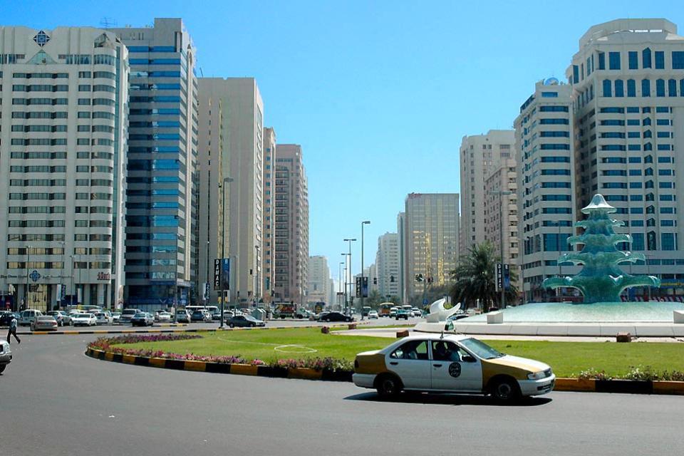 La cornisa de Abu Dhabi , Dubai y los Emiratos