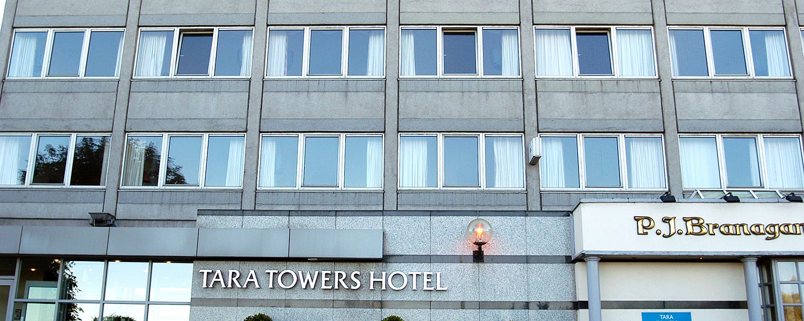 Hotel Tara Towers Hotel