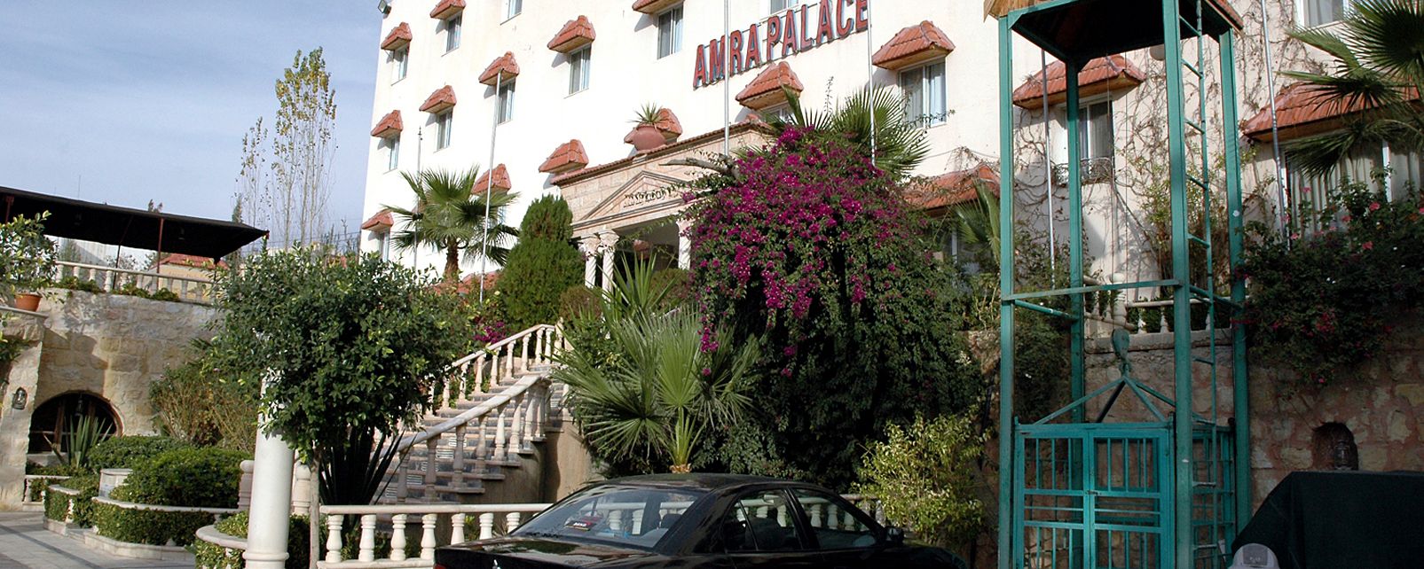 Hotel Amra Palace