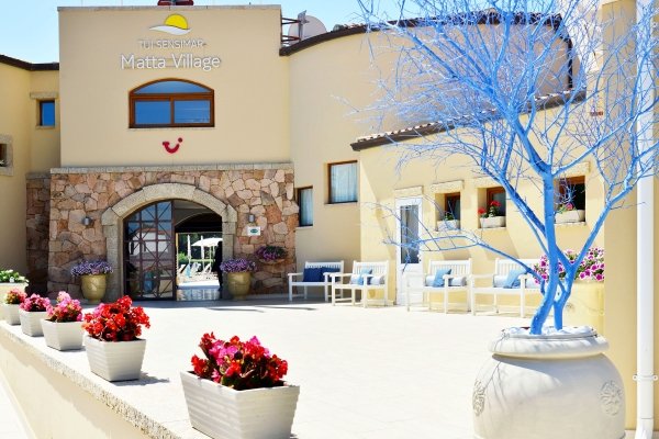 reservering Buiten Psychologisch Hotel TUI Sensimar Matta Village in Budoni