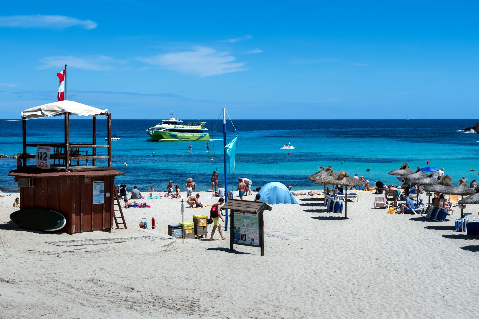 Beach Club Font De Sa Cala 4