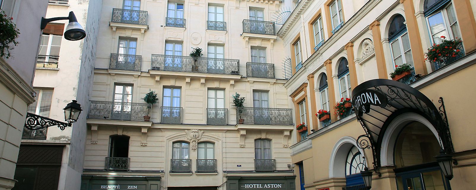 Hotel Aston in Paris