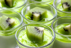 Kiwi-Schaum Dessert aus Neuseeland
