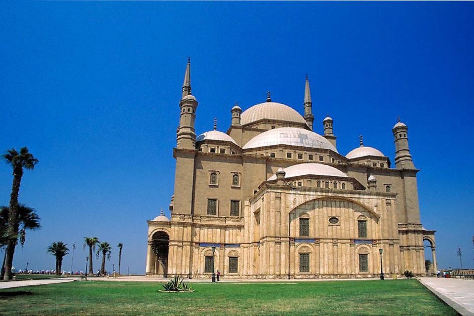 La grand mosquée du Caire a été érigée au 19e siècle sous le règne de Mohammed Ali, fondateur de l'Egypte moderne.
