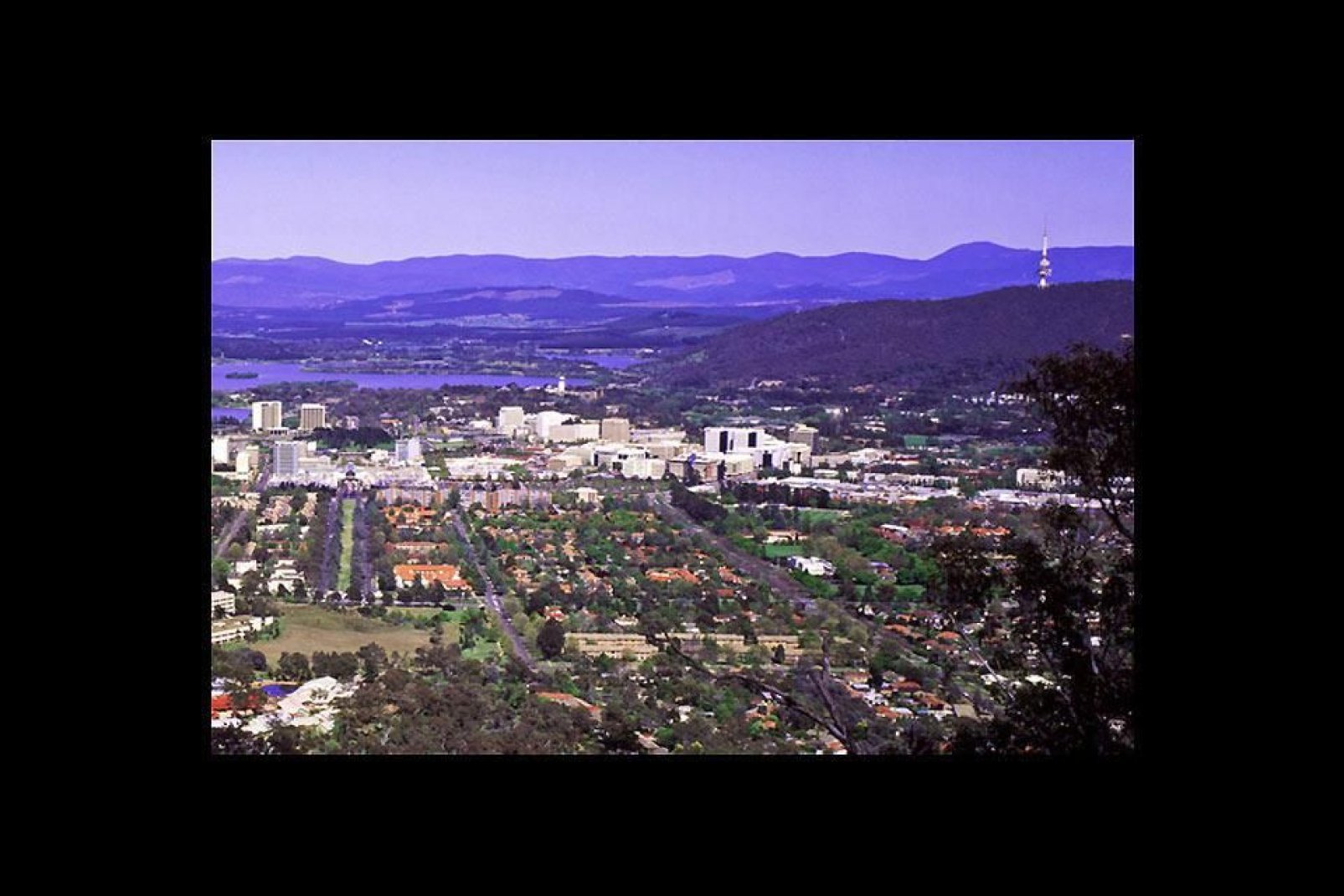 Canberra würde diesen Namen wirklich verdienen, da die Stadt zahlreiche Grünflächen zu bieten hat.